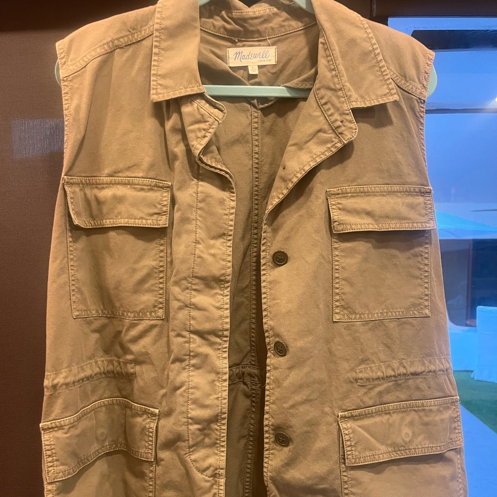 Madewell Women’s waist olive green cargo vest